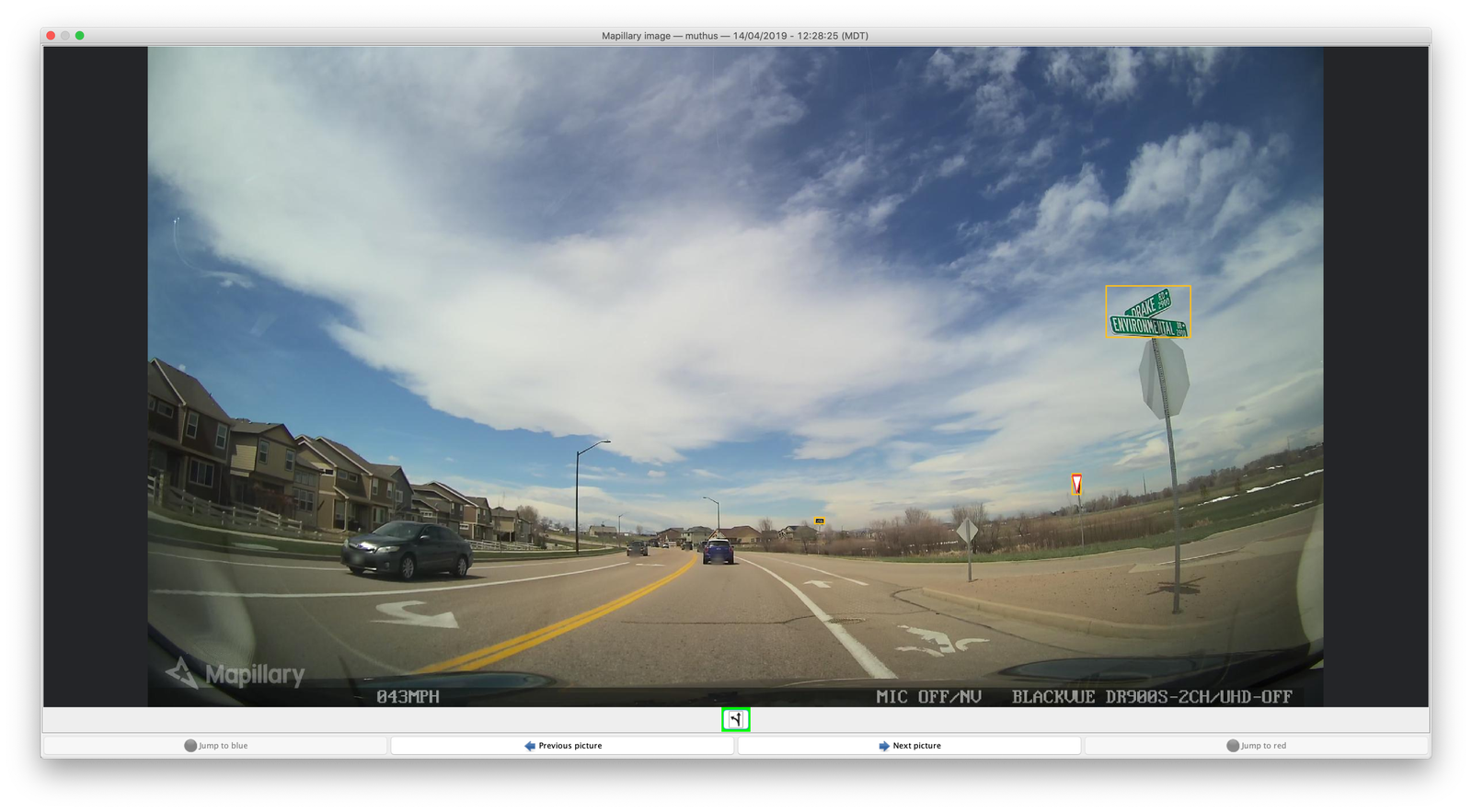 Mapillary street-level imagery in JOSM